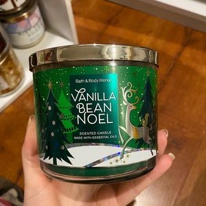 Bath and body works candle